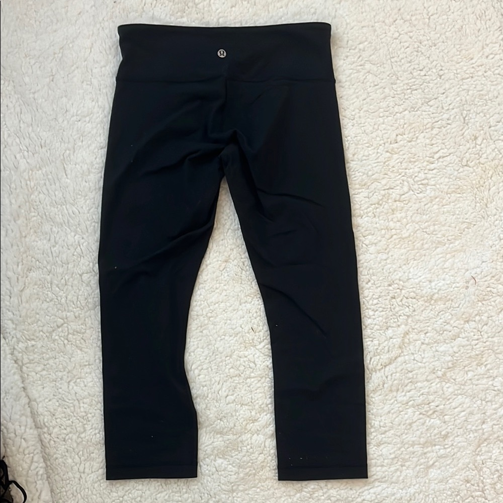 Lulu wonder under leggings